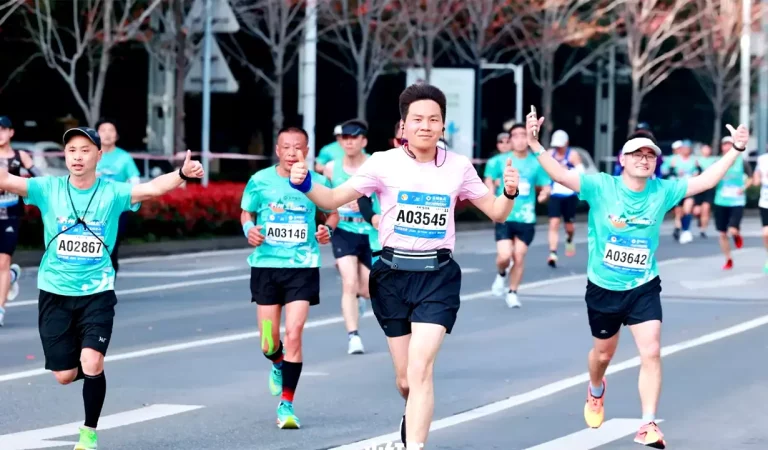 “Run for Love” YIMEILI Labor Union Organizes Participation in Chongqing International Marathon 2023